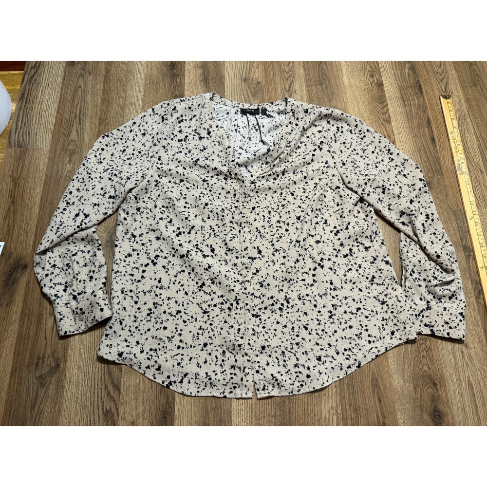 Apt. 9 Shirts Women Size XL Beige Button Up Splatter Print Long Sleeve V-Neck